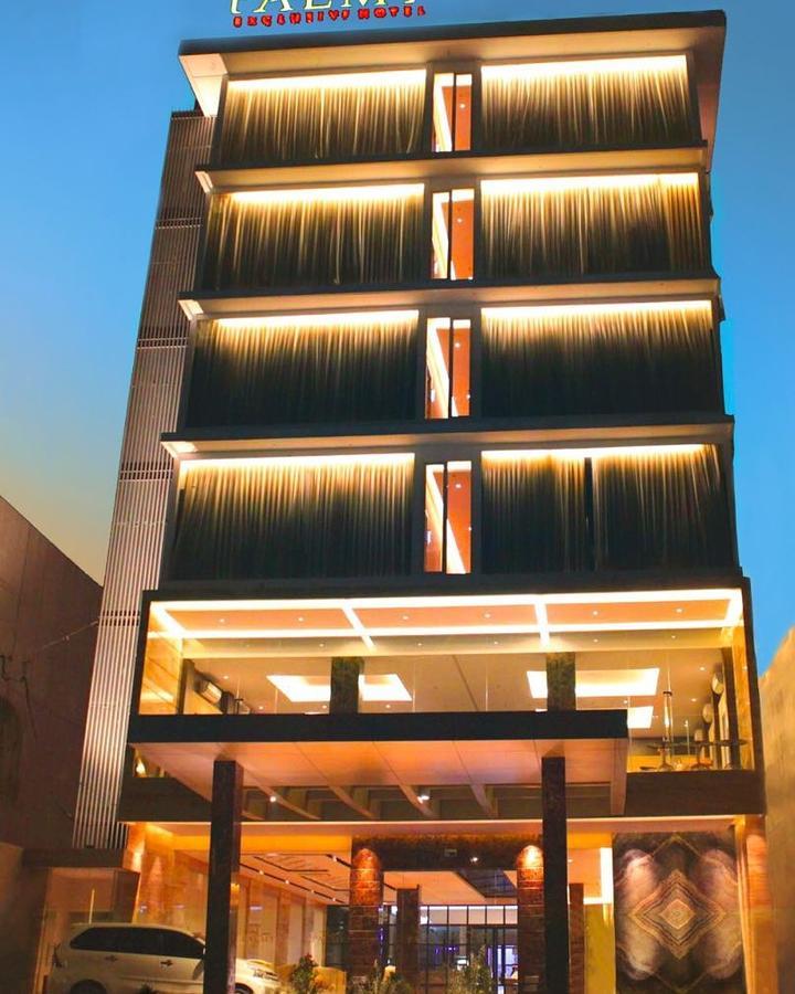 Palmy Exclusive Hotel Tanjung Redep Екстер'єр фото